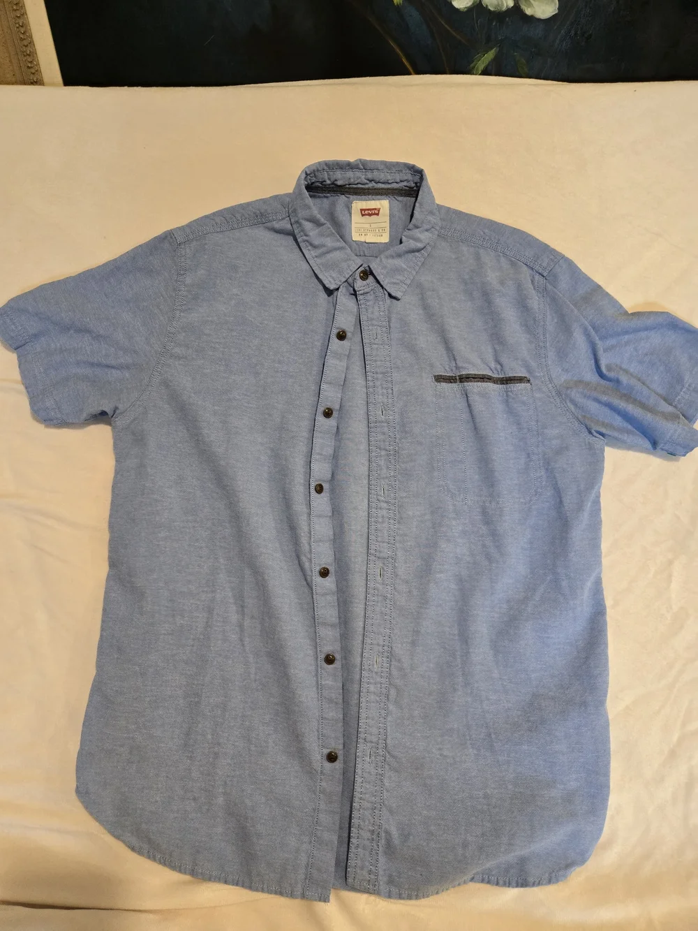 Levi's Men's Light Blue Short-Sleeve Button-Up Shirt Pocket Cotton